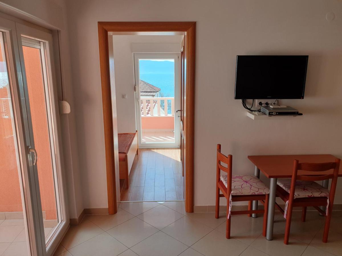 Apartments Knezovic Gradac  Eksteriør billede