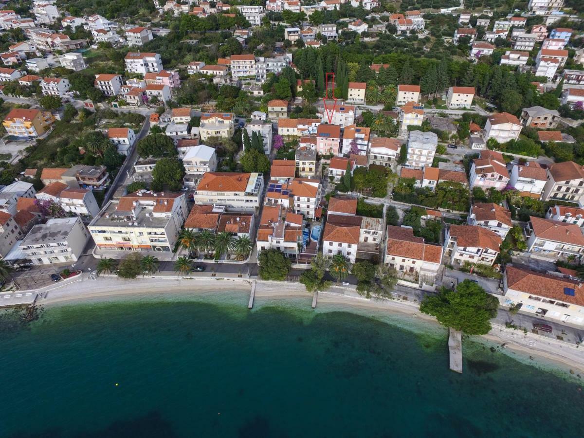 Apartments Knezovic Gradac  Eksteriør billede